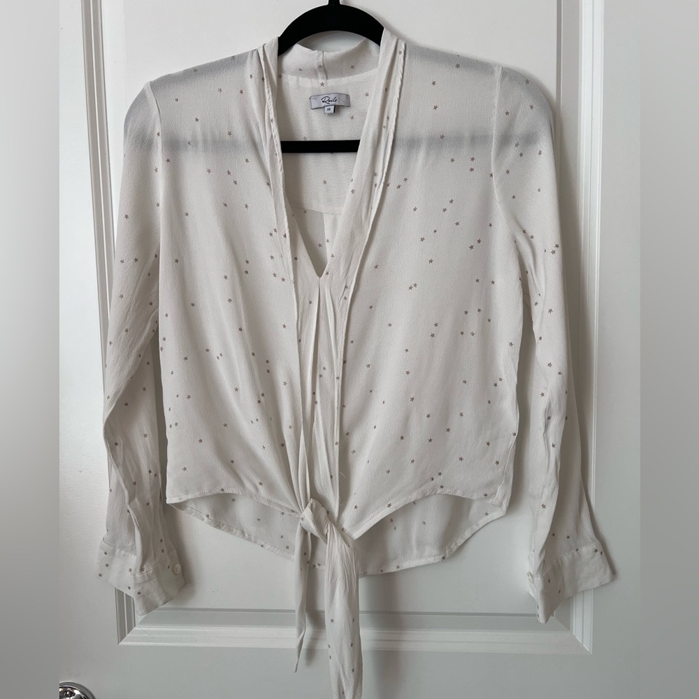 Rails Ava stars tie front blouse - Picture 3 of 9